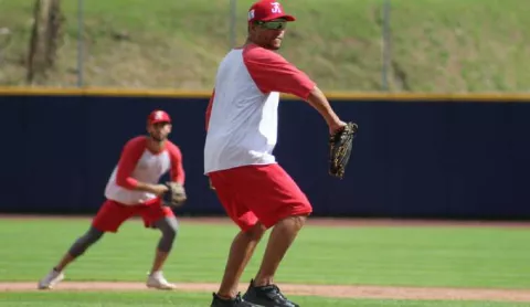Davis Romero abrirá ante Venezuela en Serie del Caribe 2023