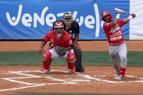 Panamá se despide con triunfo ante Cuba 