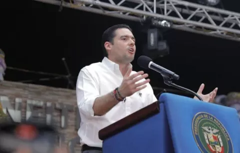 José Gabriel Carrizo oficializa sus aspiraciones a la presidencia de Panamá