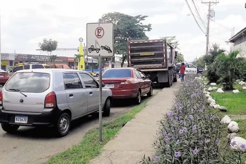 Inicia cobro de estacionamiento con parquímetros virtuales
