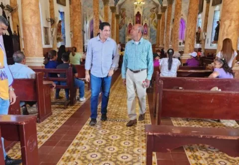 Torrijos pide transparencia en negociación con la minera