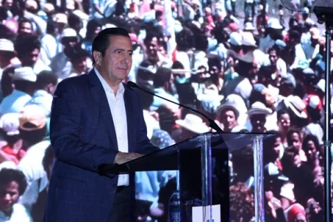 Torrijos: “Los Países divididos sucumben y se estancan” 
