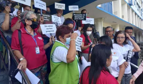 Falta de medicamentos, problema que no acaba