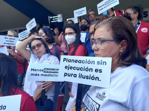 Proyecto sobre medicamentos será debatido la próxima semana