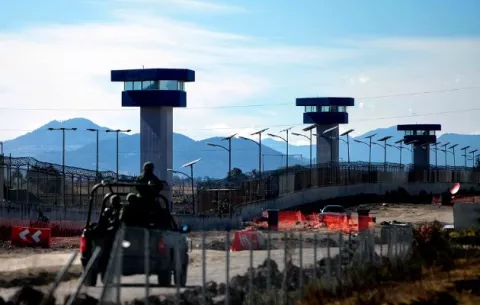 Futuro legal de 'El Ratón', hijo del 'Chapo', genera dudas 