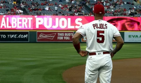Albert Pujols vuelve a los Angelinos