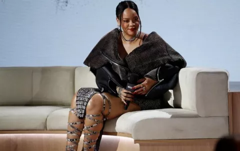 Rihanna: ¿Cuánto cobrará por su presentación en el Superl Bowl?