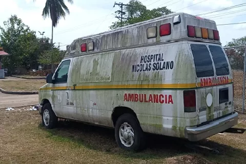 Crisis por falta de ambulancias en el Nicolás Solano