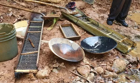 Atrapan a tres extrayendo oro en Parque Nacional Chagres
