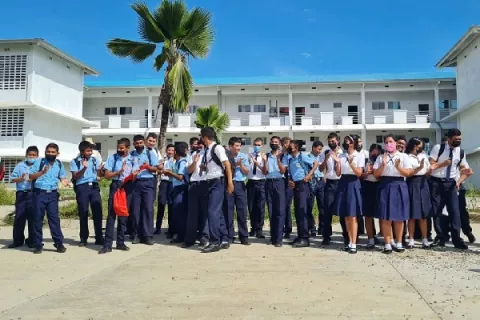 Soplan vientos de protestas por escuelas en Herrera