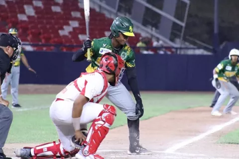 Panamá Oeste, a un juego del título en el béisbol juvenil 