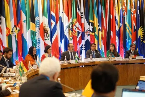 CAF destinara $122 millones para movilidad eléctrica 