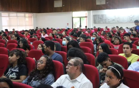 Más de 75 mil estudiantes iniciaron año académico en la UP