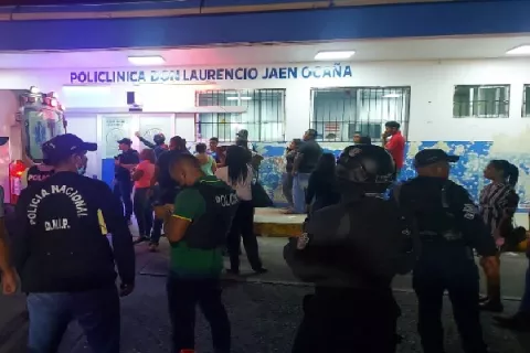 Balacera en una cancha de Colón deja un muerto y 10 heridos