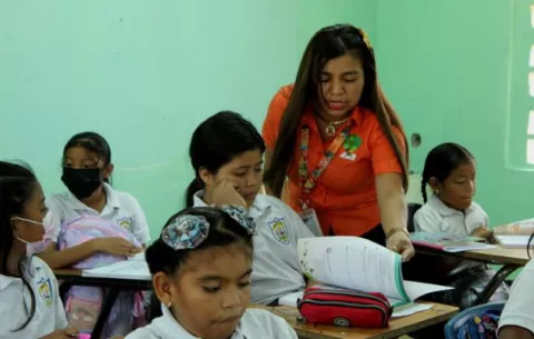 Demanda de docentes sobrepasó nombramientos del 2023