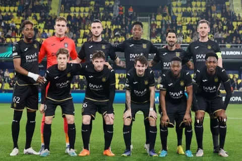  Anderlecht, del panameño Murillo, elimina al Villarreal