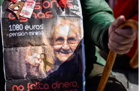 Gobierno español afina reformas a sistema de pensiones