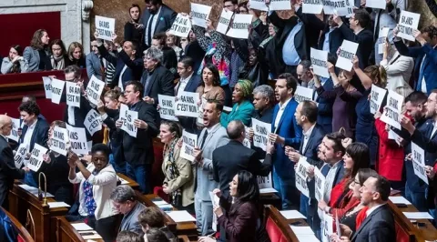 Gobierno aumentará edad de jubilación de manera unilateral 