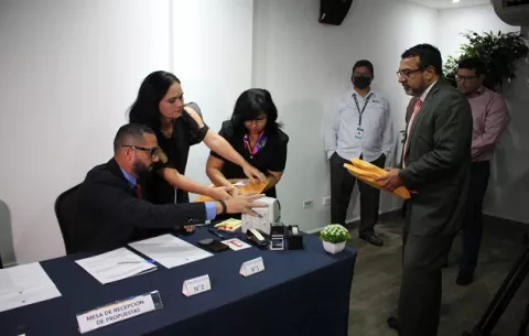 ASEP sigue en busca del reemplazo de Digicel