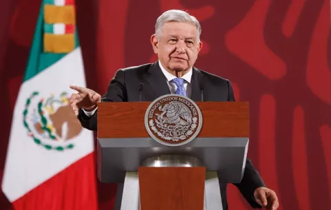 López Obrador reconoce que en México se produce fentanilo