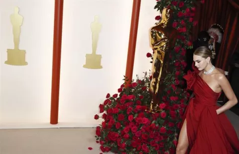 Blanchett y Cara Delevingne, las más elegantes de los Óscar