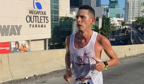 José Uribiades Cedeño pisa fuerte y arrasa en Panamá