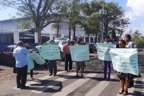 Educadores de la PPS le exigen al Meduca pagar las deudas 