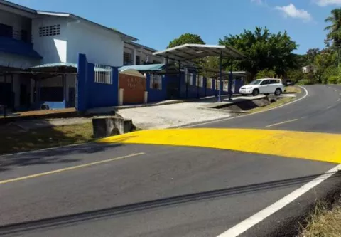 Hurtan $15 mil en centro educativo Stella Sierra