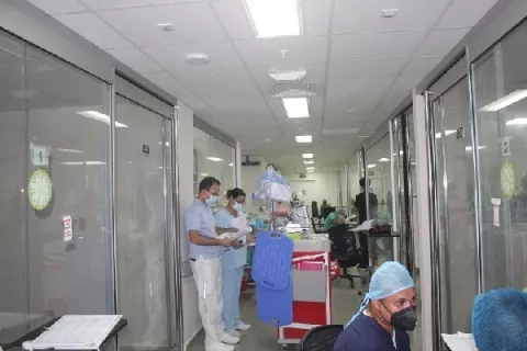 Equipan UCI del nuevo centro especializado de David