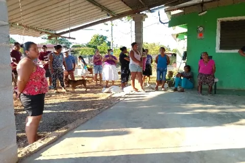 Residentes de barriada Brisas de Soná amenazan con cierres