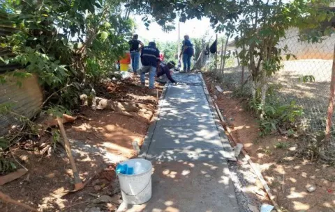 Se benefician a 23 familias en día de las buenas acciones