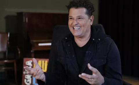 Carlos Vives viaja a sus orígenes para su nuevo documental