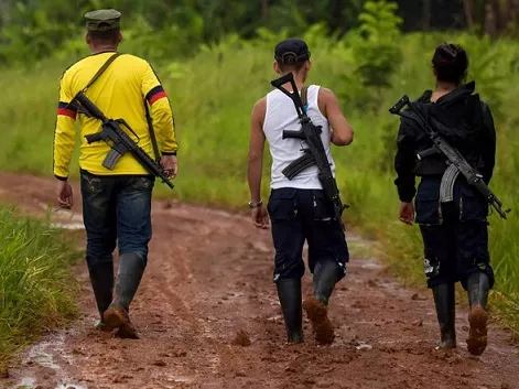 Disidencia de las FARC decide su papel en la paz de Colombia