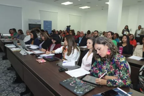 Fortalecen educación alimentaria y nutricional en escuelas