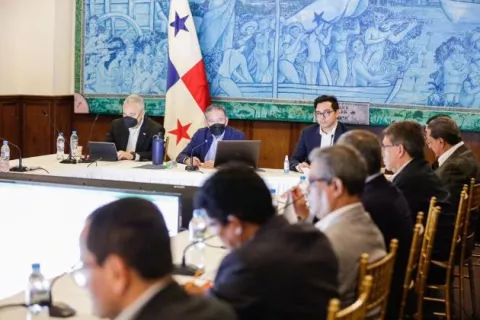 Gabinete evalúa avances en alguno proyectos