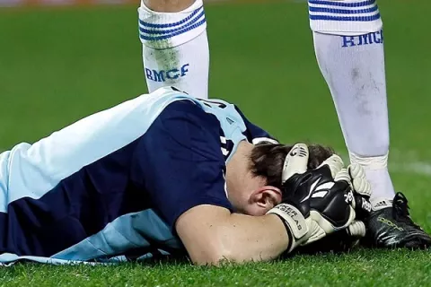 Golpes en la cabeza de futbolistas, trastornos y demencia