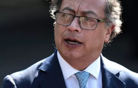 Gustavo Petro pidió la renuncia a todo su gabinete