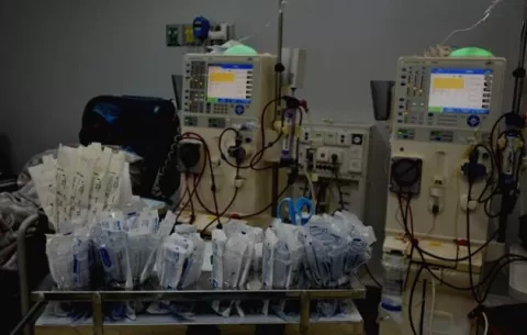 Pacientes de hemodiálisis esperan respuestas por licitación