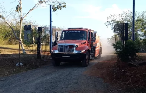 Chorrera: incendio en vertedero de desechos hospitalarios