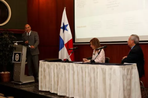 Desconfianza sobre situación económica se mantiene