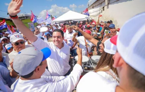 José Gabriel Carrizo no despega y se estanca en el 2%