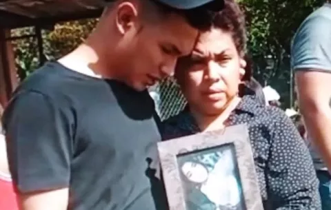Despiden a  Kirlly Stacy Núñez, asesinada por un policía