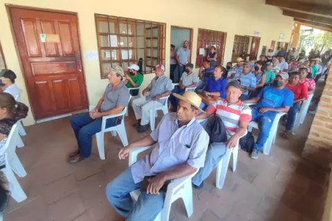 Grupos organizados de La Pintada piden beneficios de minera