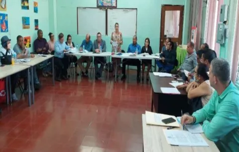 Meduca nombra 16 docentes en el colegio Remón Cantera