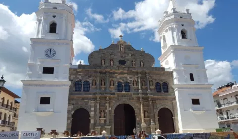 Casco Antiguo: Tradicional visita a siete iglesias