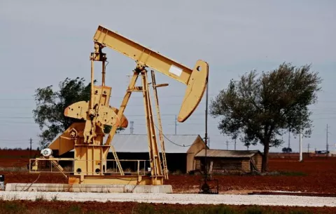 Petróleo de Texas alcanza los $80 por recorte de la OPEP