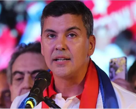 Peña triunfa y el oficialismo mantiene poder en Paraguay