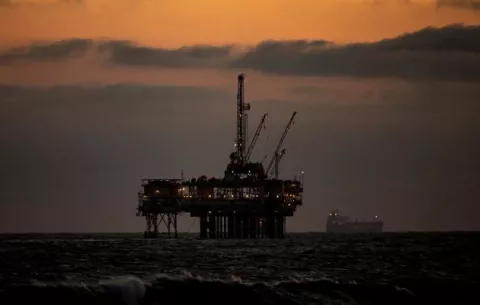 Petróleo de Texas abre con una subida hasta los $74.48 