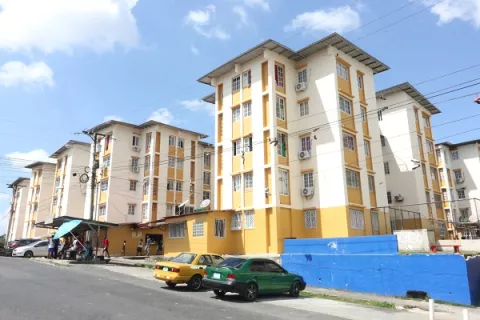 Obras de Recuperando Mi Barrio detenidas por falta de pago