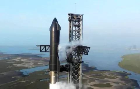 Explota cohete Starship de Elon Musk en los cielos de Texas 